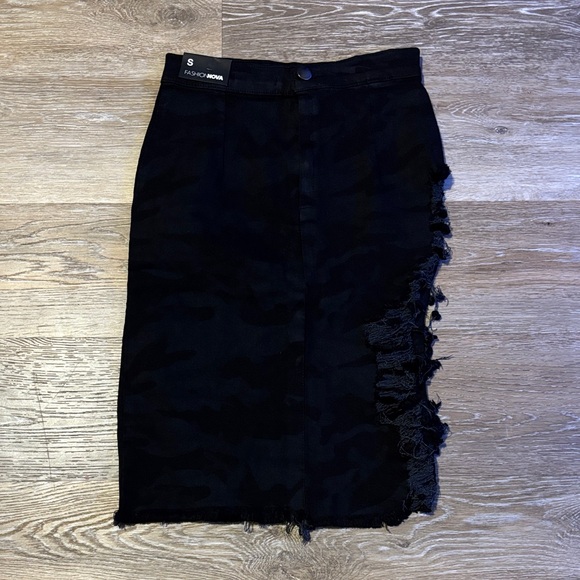 Fashion Nova Dresses & Skirts - Fashion Nova Black Frayed Jean Pencil Skirt